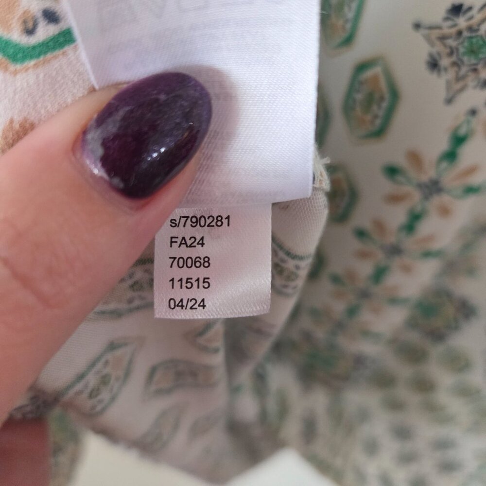 LOFT US Womens XL Green White Printed Blouse Long Sleeve Round Neck Keyhold Back - Picture 8 of 10